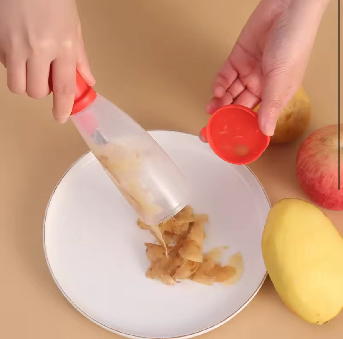 Éplucheur avec récipient